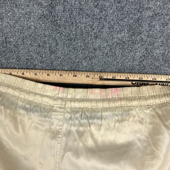 Nike Satin Shorts Mens Size XL Cream Red Swoosh Retro Lightweight Lined 90s - Picture 10 of 11